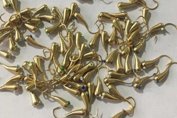 朝天钩七星漂如何找底和调漂,重铅找底、修剪铅皮、调整灵钝