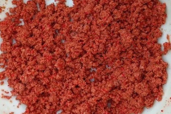 钓鳡鱼的方法，所用饵料不同垂钓方式也不同