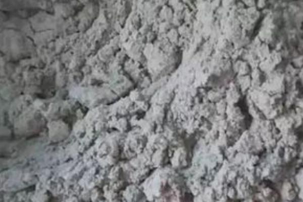 艾草灰能做花肥吗,能做花肥但必须充分腐熟