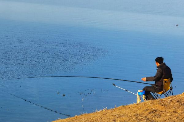 春天怎么钓鲫鱼，选好出钓时间