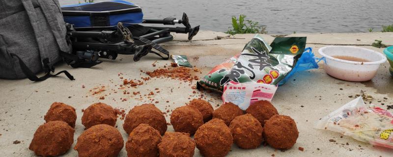 野钓是不是一定要打窝