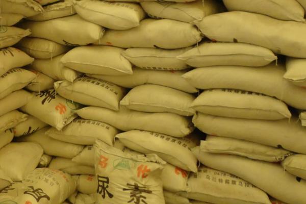 肥料放置过久是否会失效，存放得当时一般不会失效