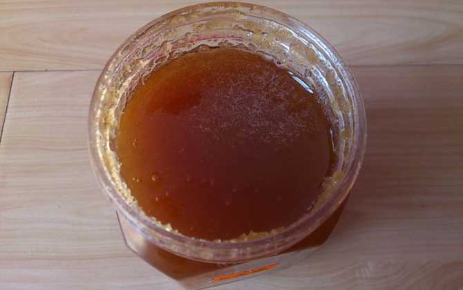 蜂蜜变黑了还能吃吗