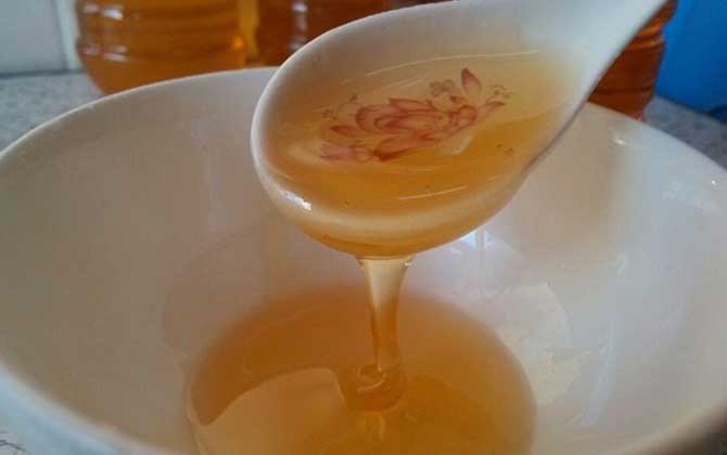 龙眼蜜和百花蜜哪个好