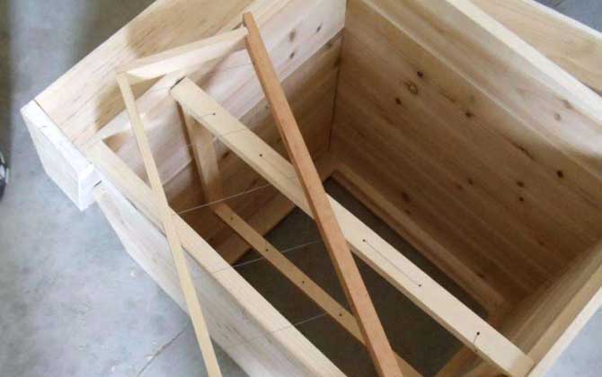 标准杉木蜂箱70元一个贵吗