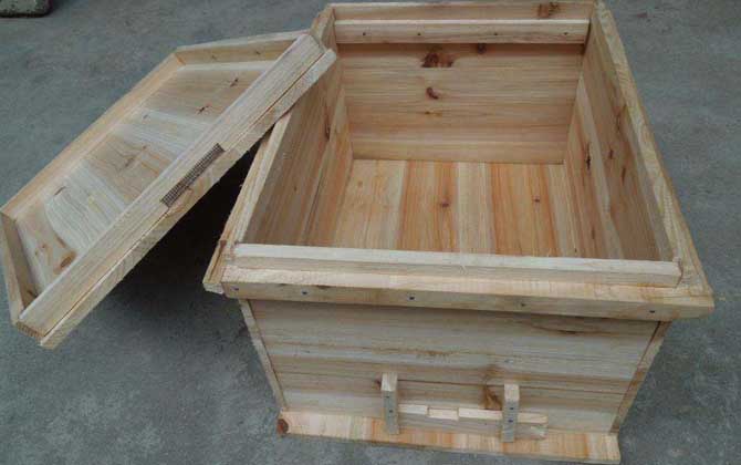 养蜂工具有哪些不只有蜂箱，使用这些工具，养蜂方能得心应手