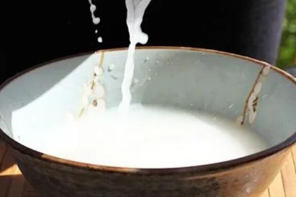 淘米水腐熟需要多久,通常需要15-30天左右