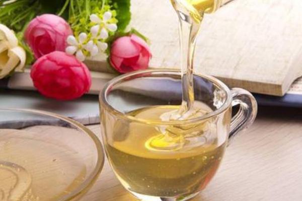 什么时候喝柠檬蜂蜜水最好
