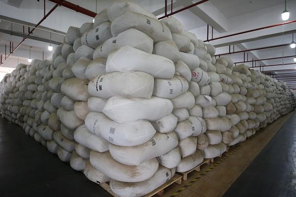 使用柑橘皮作为饲料添加剂